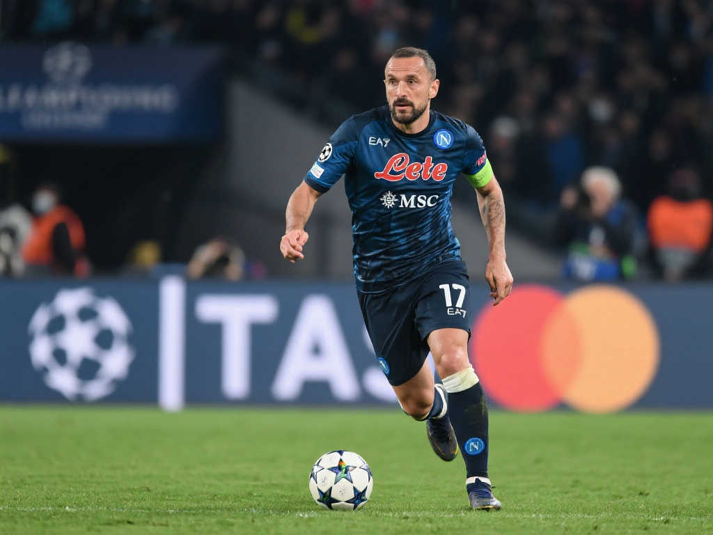 37岁85天，阿切尔比创欧冠淘汰赛进球历史第二老纪录